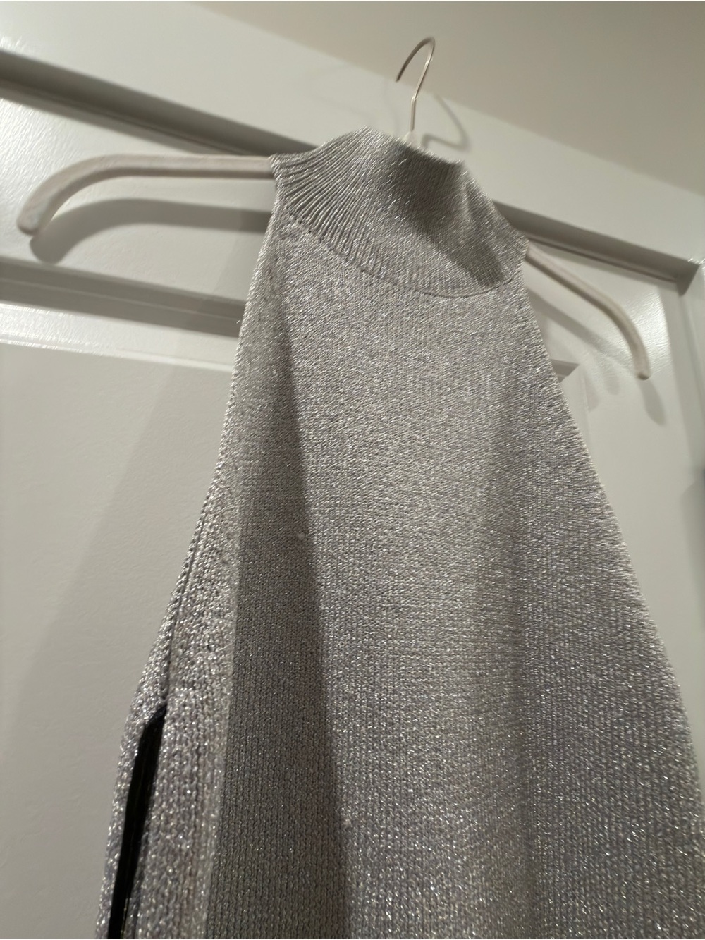 H&M Silver Metallic Ribbed Halter Top - Picture 10 of 10